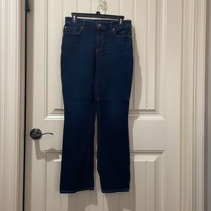 Chicos barely boot cut 00S